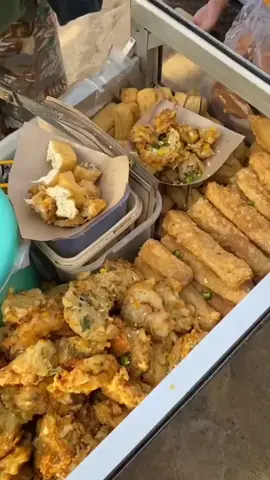 🔥🤎 makanan yang berminyak #gorenganviral #gorengan #viral #foryoupage #berlemak #kolestrol 