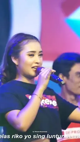 Kendang kempulan lagi dong 💃 #luntur #dinikurnia #kendangbanyuwangi #trending  #orkesanbanyuwangi #laguosing 