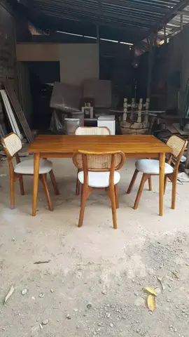 meja makan rotan. #mejamakan #meja #mejaretro #mejamakanmurah 