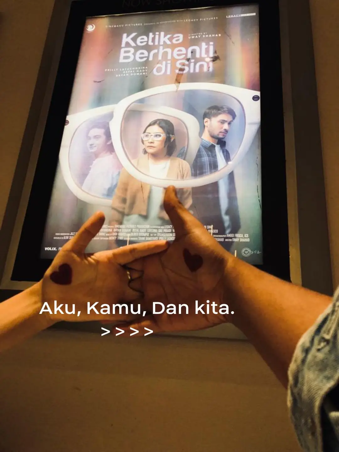 Aku tidak takut dengan kematian, namun aku takut dengan yang namanya kehilangan.🥀 #sadvibes🥀 #kehilangan #merayakankehilangan #nadinamizah #sorai #ketikaberhentidisini #galaubrutal #fyp 