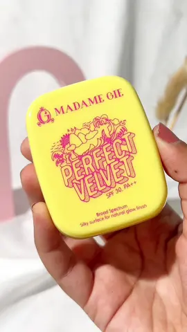 ASMR Two Way Cake favorite sejuta umat 🥰 #MadameGie