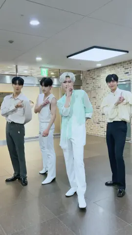 Du du du du du du du du🎵 #LoveMeALittleChallenge With #ZEROBASEONE 🕶 #셔누 #형원 #SHOWNU #HYUNGWON #MONSTA_X #MONSTAX #THEUNSEEN #LoveMeALittle #럽미어리틀챌린지 #제로베이스원 #KIMJIWOONG #RICKY #김지웅 #리키  @ZEROBASEONE 