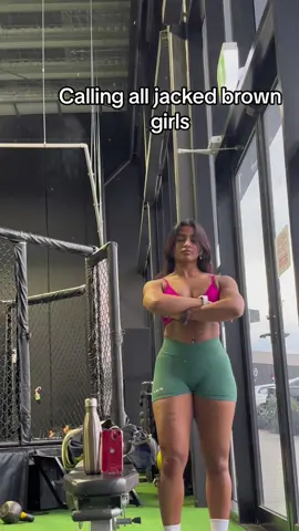 Bad bitch that came from Sri Lanka or whatever Nicki said 🇱🇰🫡 #fyp #browntiktok #gym #GymTok 