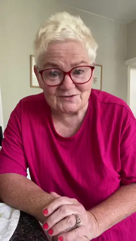 Braising steak and onions on the menu today #braisingsteak #steak #beef #sunday 