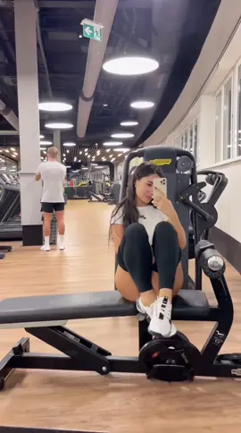 Wanna workout with me?😈🔥 #gymgirl #sportgirl 