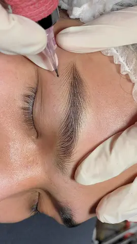 Zoom cận sợi mày nam nhà em Ngân, toát lên vẽ đẹp nam tính, mạnh mẽ và đầy cuốn hút #chân_mày_nhân_tướng_học🦋🦋🦋🦋🦋 #chânmàyphongthuỷ #tạosợisiêuthực #xuhuong #tiktok #tiktok #tphcm 