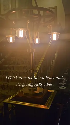 🤔 I'm not sure about this...#creepyhotel #americanhorrorstory #ahs #phillyhotel #philly #philadelphia #universitycityphilly #theinnatpenn #horrortok #creepyvibes #wouldyoustayhere #phillytiktok #phillytok 