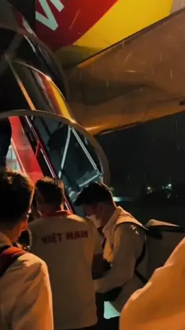 #CapCut tạm biệt nơi này 🥺#sanbaynoibai✈️ #stt_buồn_tâm_trạng #tamtrang 