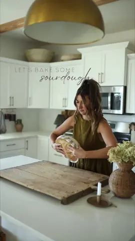 HAPPY SOURDOUGH SUNDAY! #sourdough #sundayreset #BakeWithMe 
