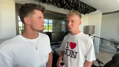 Chcete video z toho jak CHLEBA song vznikl? 🤣🤣🤣🤣