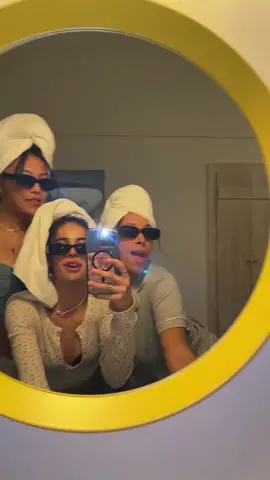 donna & the dynamos 🤞🏼