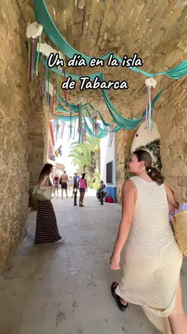 Un día en la isla de Tabarca, me parece un planazo para hacer porque es muy bonita 🥹🫶🏼 #isladetabarca #tabarca #restaurantetabarca #planescercademurcia #planesalicante #planesplaya #tabarcasantapola 