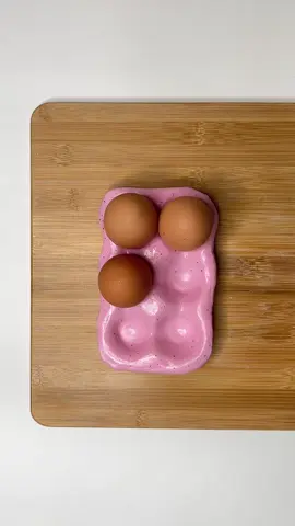 Pretty, pink and egg-cellent 🥚💕 #diyproject #pottery #crafts #giftideas #satisfyingvideo #sculpd #airdryclay 
