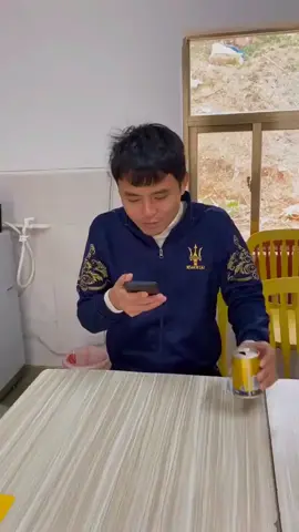 Comedy series of Chinese saints#1😂😂 #funnychina #topfunny #toptrend #toptrendinghashtags😍😍😍 #toptrendiingvideo #funnychinese #douyinfunny #hàidouyin @Anh Em Bất Ổn @五公子 (funny Chinese friends) @Funnyvideos 