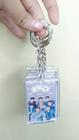 gantungan kunci custom foto 2 sisi🫣 #gantungankunci #gantungankunciviral #gantunganfoto #xyzbca #fyp 