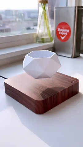 been busy packing up our apartment bc the year is up and we FINALLY get to move back to nyc! heres a quick lil vid in the meantime 😌 #amazonfinds #tiktokmademebuyit #amazongadgets #coolgadgets #floatingplantpot #levitatingplanter #amazonfavorites #roomaccessories 