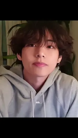 my fav tae’s live i miss him so bad :( #taehyung 