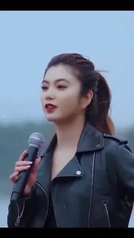 Yêu làm gì để rồi phải khóc quỳnh lady #songdatmedia #songdatmusic  #quynhlady #nhachottiktok #nhactreremix #valleybeachclub #viral #dj #remixtiktok #fypシ #tiktok #☺️☺️☺️😍❤️♥️ #emgaibay #travel #valley #clup 