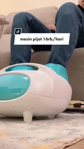 sebenernya dibilang mahal juga enggak kalo sering pake ya. sensasi pijitnya beneran enak, ke semua bagian kaki 🦶🏼  yang dari @ADVANCE PRODUCT ini worth dibeli 💯 rekomendasi lainnya cek #rumahyustin 🏠 #alatpijatkaki #refleksikaki #advance #neofootdream 