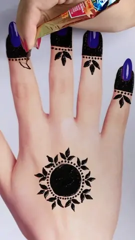 Beautiful simple Easy Tikkki Mehndi Design 😍#mehndi #viral #tricks #mehndiart #mehndilove #1M #mehndidesigner #tikki 