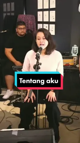 #jingga #tentangaku #liriklagu #fyp 