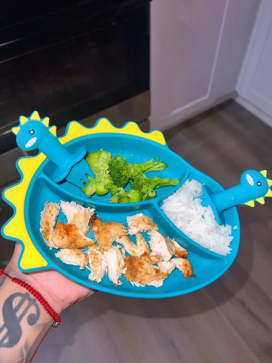 some foods my toddler ate 🥰 #fyp #foryou #toddlersoftiktok #toddler #foryoupage #Foodie #foodidea #dinner #DinnerIdeas #food #icespice #popsmoke #remix #mom #momlife #boymom 