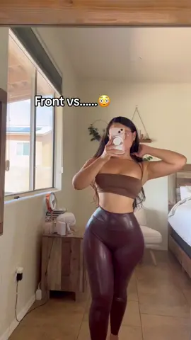 Im shook & feeling myself 😳 #fyp #frontvsback #trend 