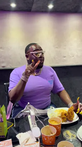 @Popeyes activate my 🐱 powers! 