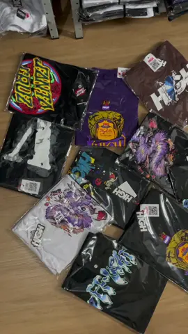 Ei você aí! Acaba de encontrar o kit de dez camisetas mais cabreiro da Shopee, podendo mesclar cores marcas e tamanhos! Atualize seu outfit ou compre para revender! Aproveite e não perca essa oportunidade disponível em nossa Loja Shopee Fábrica Street Wear! Acesse nossa conta e fique por dentro de tudo! Não perca essa chance! #skate #rap #camisetasskate #trap #vendastiktok #trap #streetwear #vendas #roupas #roupas #roupasskate #atacado #varejo #varejoeatacado #skate 