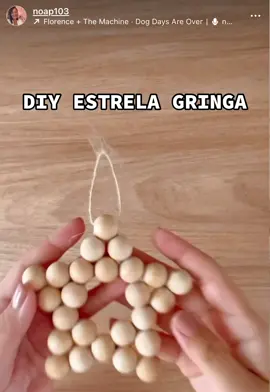 DIY ESTRELA DAS GRINGAS JÁ SALVA !  Bora comigo fazer essa lindeza para decorar por aí  Se tiver dúvida só me chamar ou comentar aqui  Gostou ? Curte, comenta, salva e compartilha  #dicas #diyhomedecor #diyideas #facavocemesmo #dicas #dicaboaédicacompartilhada #decor #decoração #gringa #estrela #estrelamadeira #estreladecor #boho #meuap #meuapartamento #homedecor #dicademilhões #euquefiz 