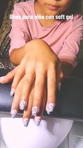 Uñas para niñas #uñas #uñasacrilicas #softgel #uñasdegel #uñasparaniñas  #uñasdecoradas #uñaskawaii #decoracionparauñas  #uñasdegato #TransformersVoices 