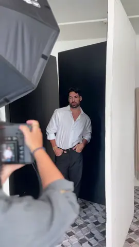 I can’t keep serious😂❤️ #modeling #malemodel #fashion #fashiontiktok #photoshoot 