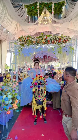 Daerah kalian ada gak  pengantin naik kuda begini? #fyp #fausisalonblega #mua #madura 