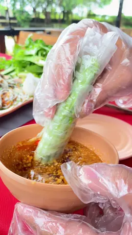 𝗚𝗼̉𝗶 𝗰𝗮́ 𝘁𝗿𝗶́𝗰𝗵 -- Đ𝐚̣̆𝐜 𝐬𝐚̉𝐧 𝐏𝐡𝐮́ 𝐪.𝐮𝐨̂́𝐜 Nay đã có mặt tại cây si quán biên Hoà 👍  Để làm ra được miếng cá trích tươi ngon không tanh, đầu bếp phải sử dụng nguyên liệu cá tươi ngon đúng vùng biển Phú Q.UỐC 👍 Sự kết hợp giữa rau rừng và cá trích mang đến hương vị vùng biển , tươi ngon cuốn hút.   😋 Đặc biệt: Nước chấm được nấu từ xương cá SDT liên hệ ☎ :  0️⃣8️⃣1️⃣2️⃣3️⃣9️⃣0️⃣5️⃣3️⃣9️⃣ : Ms. Tiên Địa chỉ: Tổ 4, Đặng Văn Trơn, Hiệp Hoà, Biên Hoà , Đồng Nai ----------------------