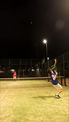 Algo del entreno de ayer por la noche, seguimos🔥💪🏻 #padel #parati #enebepadel #padelvideos #padelpro #fyp 