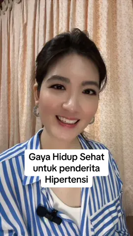 GAYA HIDUP SEHAT untuk penderita HIPERTENSI. Simak sampai akhir ya! Kalau menurut kamu, APA LAGI NIH gaya hidup sehat untuk penderita HIPERTENSI?  Comment ya! Jangan lupa SAVE, SHARE, serta FOLLOW @evi_carolina2 buat info kesehatan lainnya! Disclaimer: Info ini tidak bisa digunakan sebagai pengganti saran medis dari dokter atau profesional kesehatan yang berkualifikasi. . . #infosehat #hipertensi #AFCLifeScience