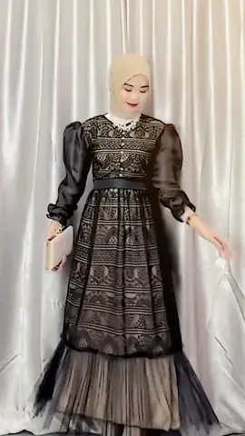 Dres kondangan kekinian 🥰😍 #ootddresshijab #dresmewah #dreskondangan #maxicasandradresspesta 