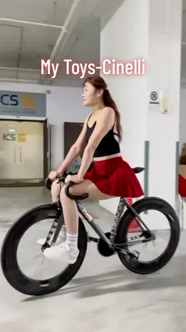 Like it or me? #fixiebike #fyp #bikelife #cycling #bikes #biketok #fixie #biketok #cinelli #mrbicycles #enjoylife 