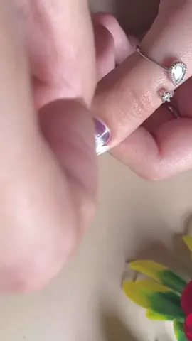 Simpel dan sangat keren #nailart #kuteks #nailpolis #slalu_stock #kutek #fyp #kukucantik 