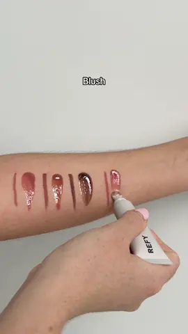 10% Off Everything. Ends Midnight tonight. Swatching our Lip Sculpt’s with their matching glosses. How dreamy?! #refybeauty #summersale #sale #makeupsale #refylipsculpts #refylips #lipliner #lipcombo 