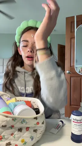 folklore ❤️ 🔺 #fyp #foryou #fypシ #foryoupage #fypシ゚viral #blowthisup #lit #loveyou #fypage 