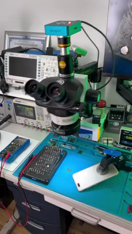 We are Fixing an android phone today. But this time using Using I fixit tools.   @ifixit  #phonerepair #ifixittools #righttorepair #electronicsrepair #digytronics #lab #engeneering #viral #technology #iphonex #content 