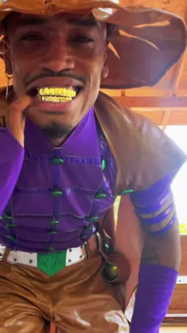 Wait til the end lmao #dreamcon #gyro #gyrozeppeli #cosplay #gyrozeppelicosplay #johnnyjoestar #jojo #jojosbizarreadventure #cosplayer #fyp #foryou 