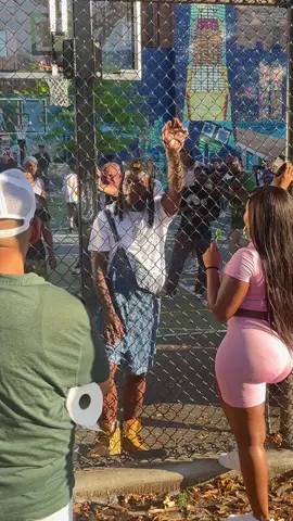 No dey talk to me in public #burnaboy #big7 