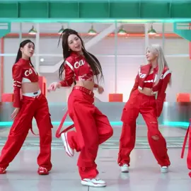 I love itzy 🫶🌸 #itzy #midzy #kpop #mv #fancam #kpop_creator #xx_jensoo_chaelisa #xxx_jenniex_xxx #blowup #viral #fyp 