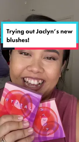 Trying out @jaclyncosmetics new blush! If you’re looking for a buildable blush this might be your bee fav! 😍❤️ #fyp #foryoupage #makeup #blushing #blush #beauty 