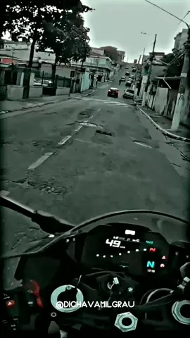 S1000 causando 🔥😍 #s1000rr #moto #bmws1000rr #video #favela #4cilindros #explore #viral 