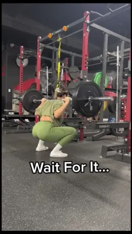 How to squat with perfect technique! #gym #Fitness #squat #GymTok #gym 