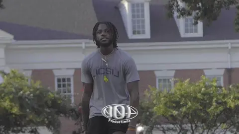 Brodie tuff with the camera tap in wit him🖤#fyp #trackandfield 