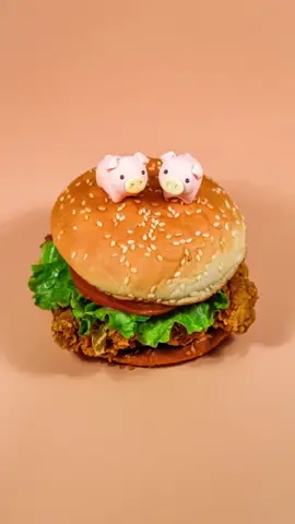 Cute Pig eating Hamburger #cutepig #pigsoftiktok #asmreating #asmrfood #asmrsounds #stopmotion #foryou #fypシ゚viral